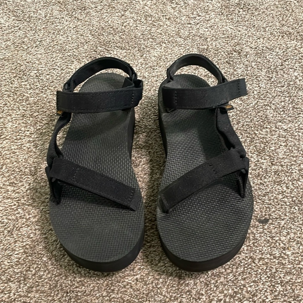 Women’s platform teva sandals
